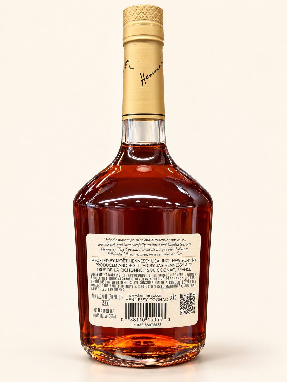 AI-retouched rear Hennessy Very Special bottle showing the cream label and gold neck